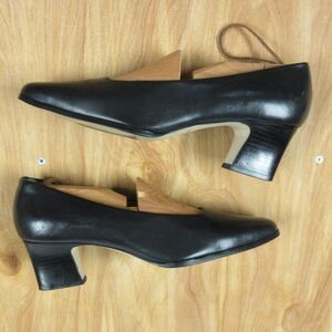 CALICO English 7 Black Leather Dress Pumps Womens Size 9 Narrow Slim Block Heels